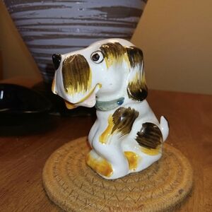 Vtg. Sm. Hound Dog Figurine,Made In Occupied Japan